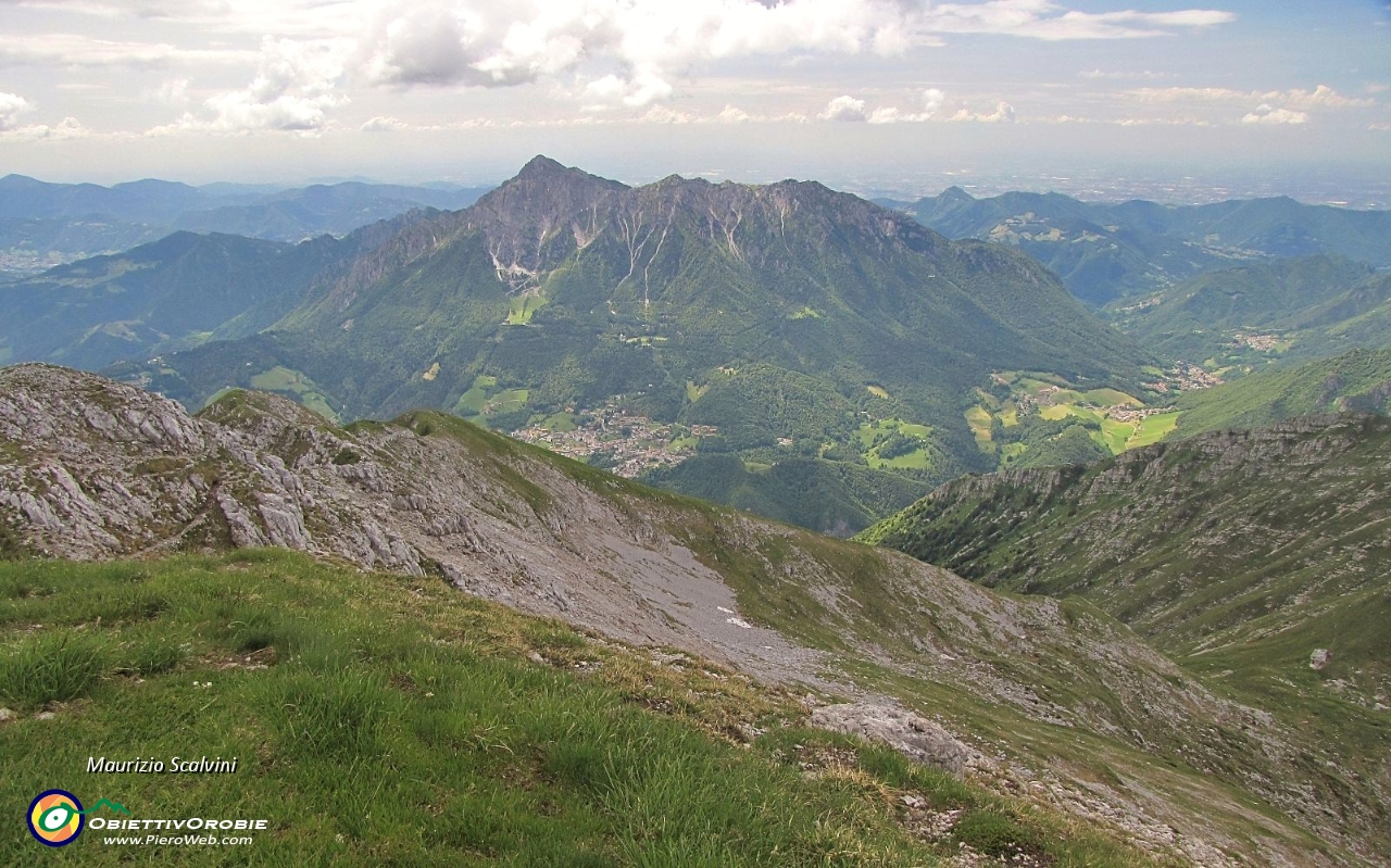 34 Panorama verso l'Alben....JPG